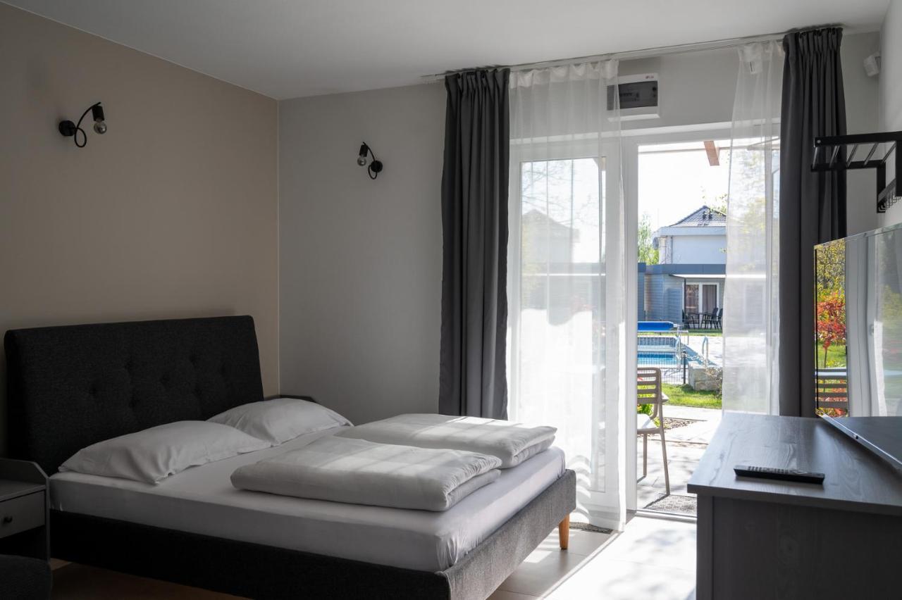 Medusa Apartamenty I Bungalowy ニエホジェ エクステリア 写真